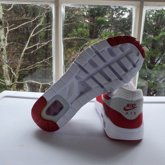 Nike Air Max 1 Ultra Essential - Picture 5 of 6